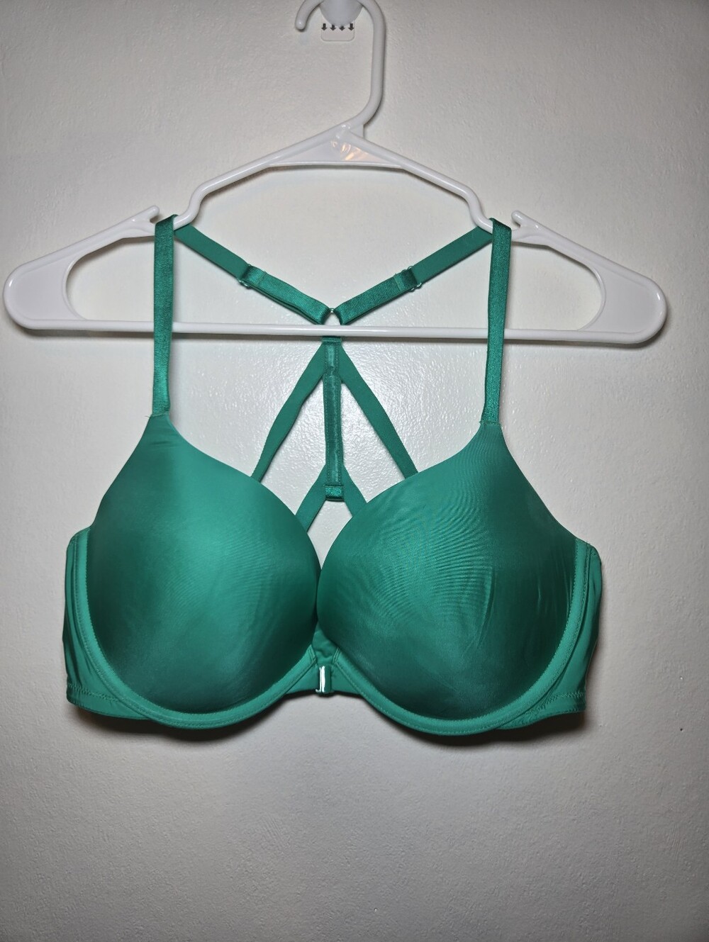 Victoria's Secret Push-Up Padded Underwire Front Closure Bra Green Crossback 36D